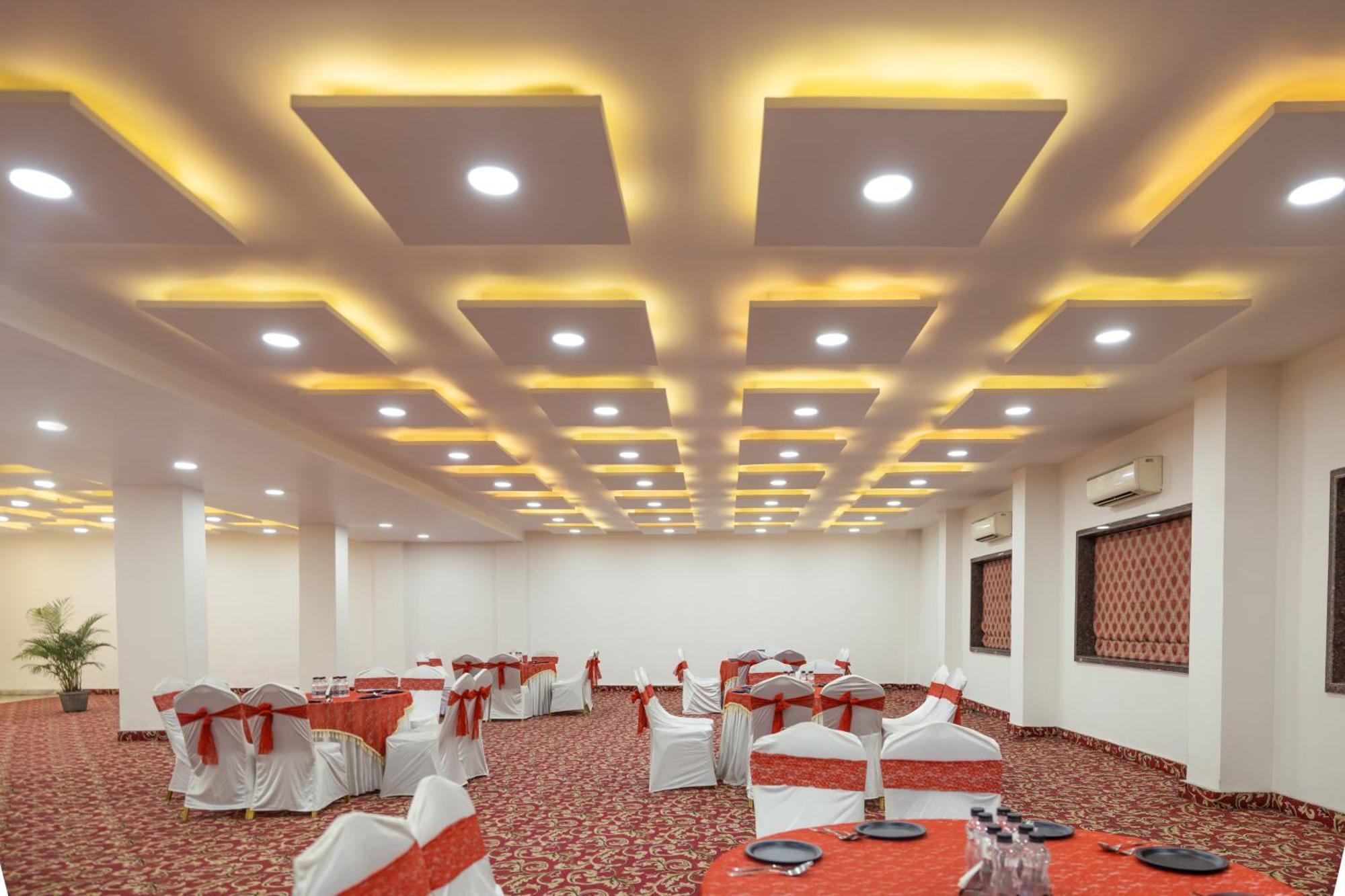 Sheetal International 호텔 Rāipur 외부 사진
